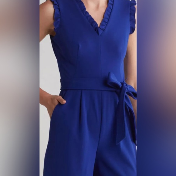 NWT CALVIN KLEIN Ruffle Shoulder V-neck Jumpsuit Size 10 - Picture 2 of 5